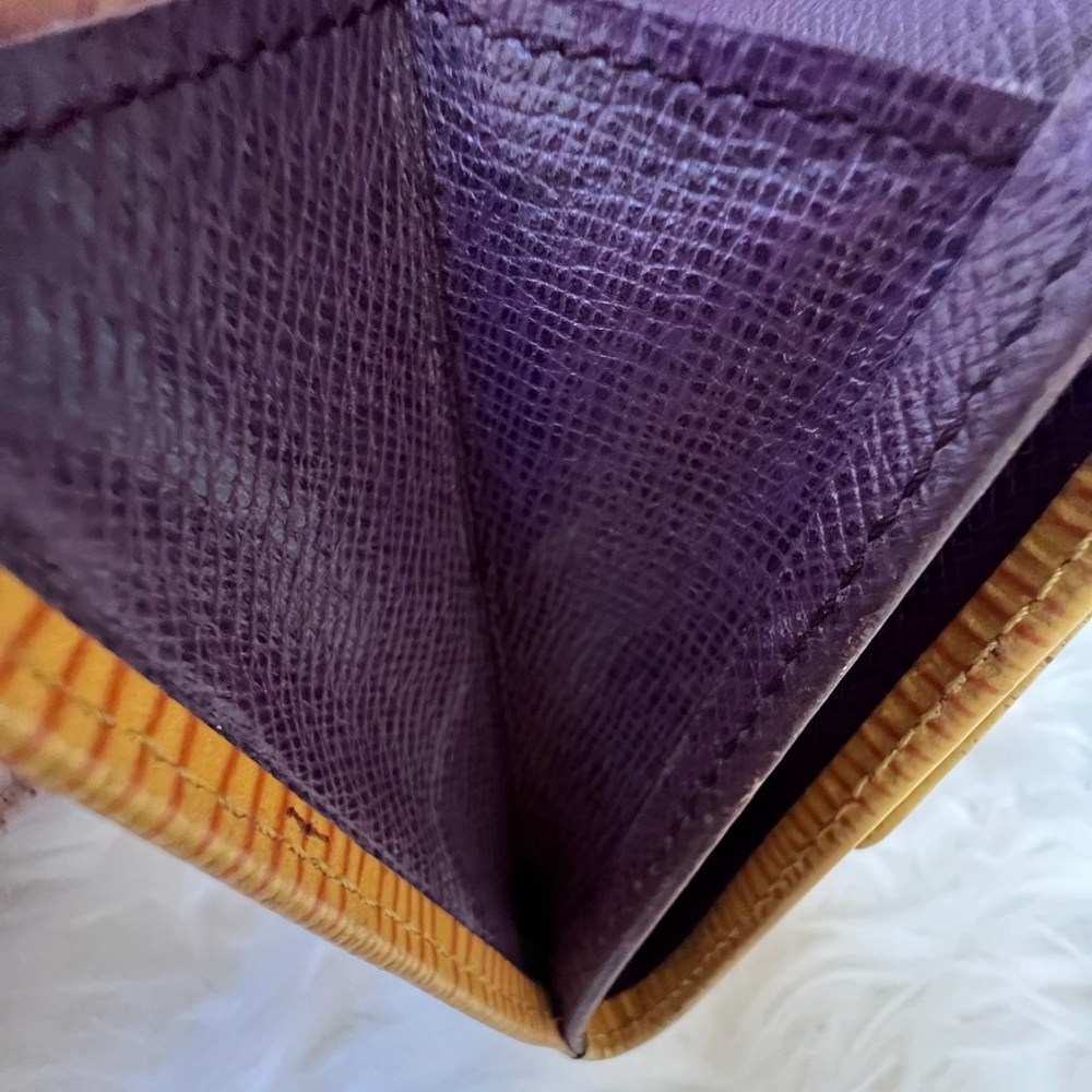💜Louis Vuitton Epi Men’s Wallet - Picture 14 of 16